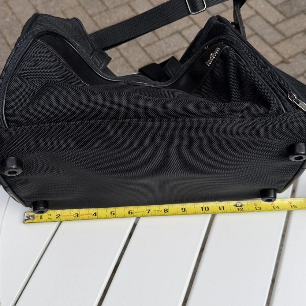 HARTMANN SMALL CARRY ON COSMETIC, TOILETRY BAG BLACK NILON WITH STRAP - Picture 12 of 14